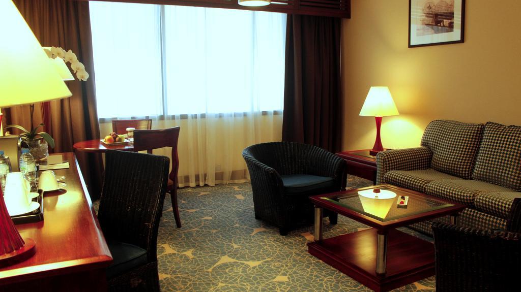 Radisson Blu Resort, Schardscha Exterior foto A suite at the hotel