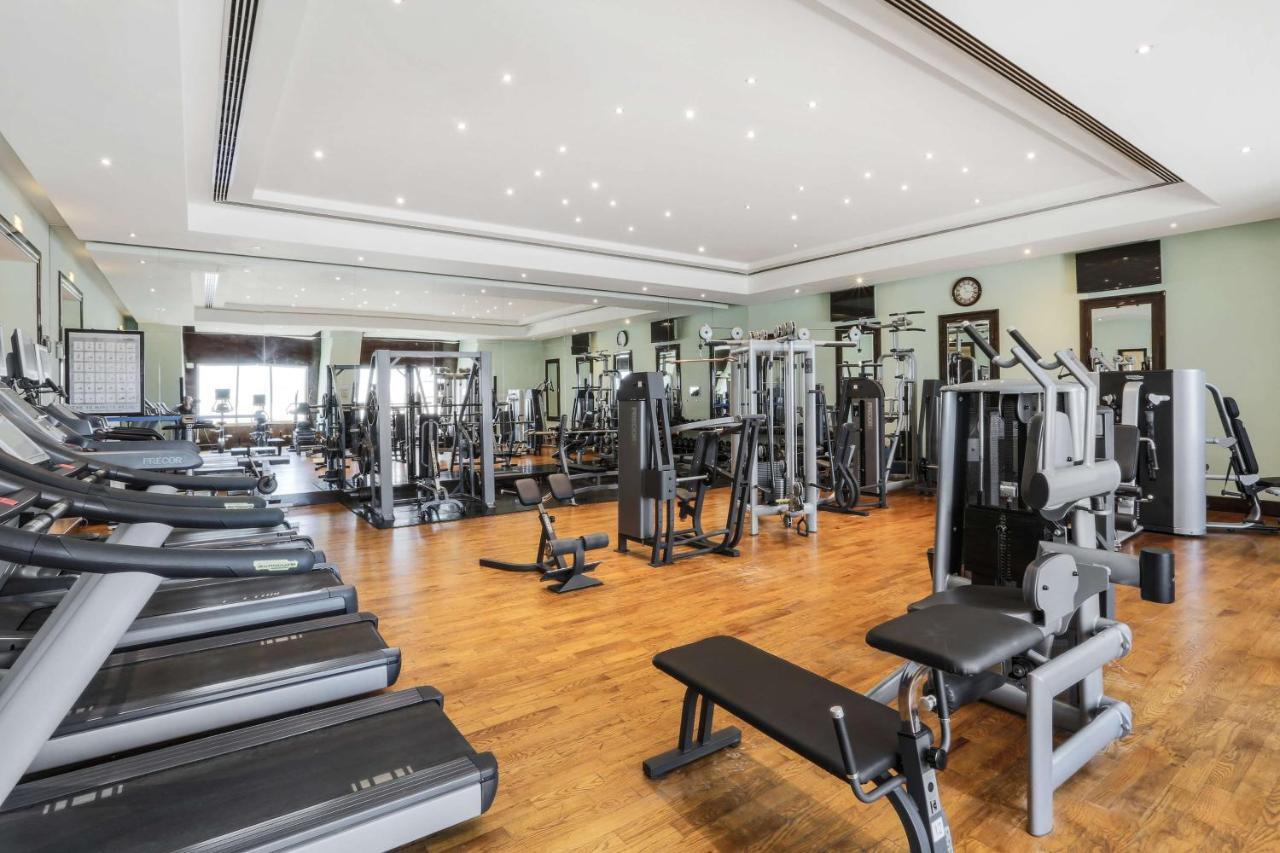 Radisson Blu Resort, Schardscha Exterior foto The gym at the hotel